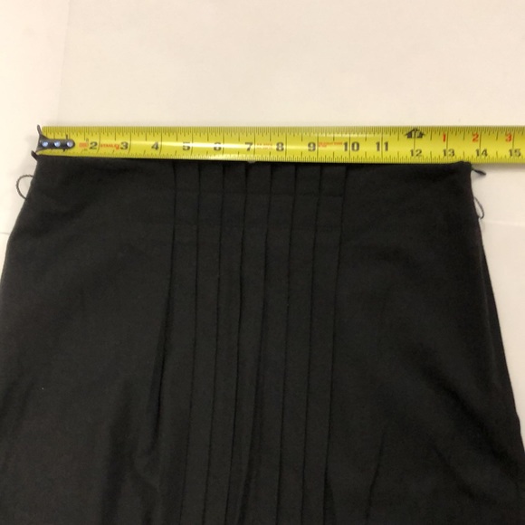 Sisley 42 Black Skirt pleats infront & back side zipper Excellent Condition - Picture 7 of 9